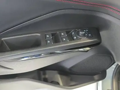 Photo 14 Ford Puma  1.0 EcoBoost Hybrid 155ch ST-Line S&S Powershift