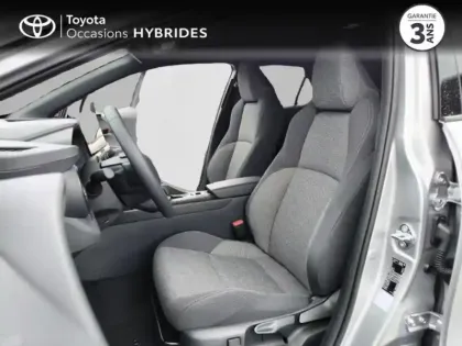 Photo 10 Toyota C-HR  2.0 Hybride Rechargeable 225ch Graphic MY26