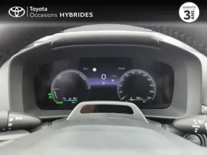 Photo 13 Toyota C-HR  2.0 Hybride Rechargeable 225ch Graphic MY26