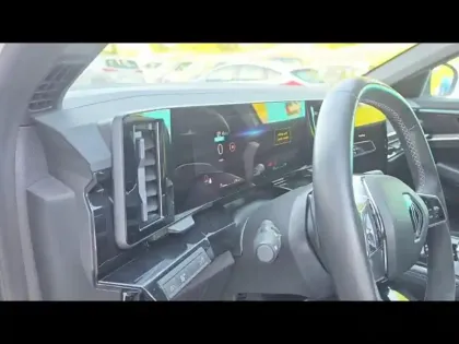 Photo 10 Renault Austral  1.2 E-Tech full hybrid 200ch Iconic esprit Alpine- 24