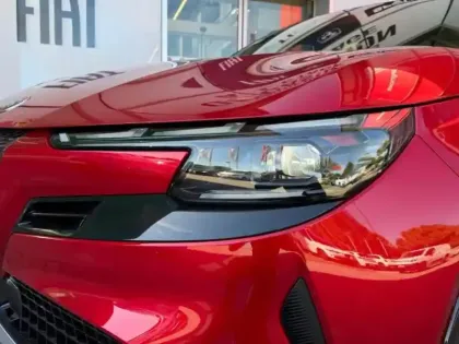 Photo 7 Alfa Romeo Junior  Elettrica 156ch 54kWh Sport Speciale (5700? certinergy déduit)