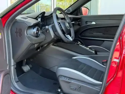 Photo 14 Alfa Romeo Junior  Elettrica 156ch 54kWh Sport Speciale (5700? certinergy déduit)