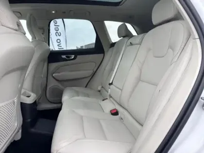 Photo 6 Volvo XC60  T6 Hybride Rechargeable 253 + 145ch Plus Style Chrome Geartronic 8 AWD