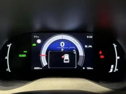 Photo 7 Toyota Yaris  Cross 116h Design MY25