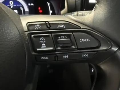 Photo 6 Toyota Yaris  Cross 116h Design MY25