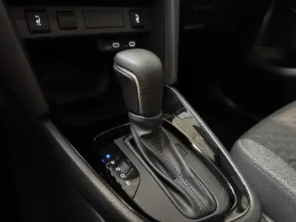 Photo 12 Toyota Yaris  Cross 116h Design MY25