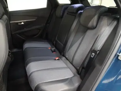 Photo 8 Peugeot 3008  1.2 PureTech 130ch S&S Allure Pack EAT8