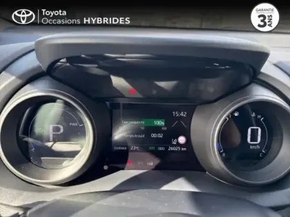 Photo 13 Toyota Yaris  116h Design 5p MC24
