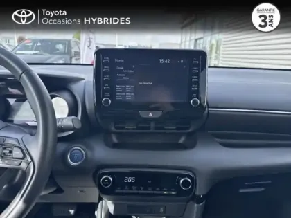 Photo 14 Toyota Yaris  116h Design 5p MC24