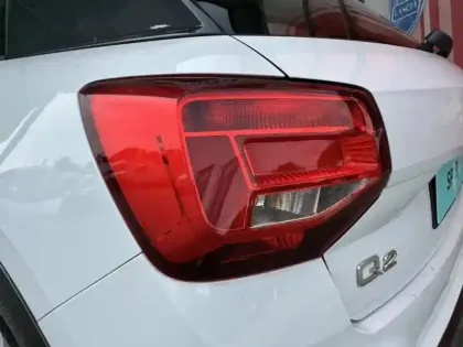 Photo 6 Audi Q2  35 TFSI 150ch Advanced
