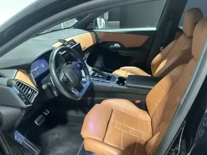 Photo 8 DS DS 7  Crossback E-TENSE 4x4 300ch Rivoli