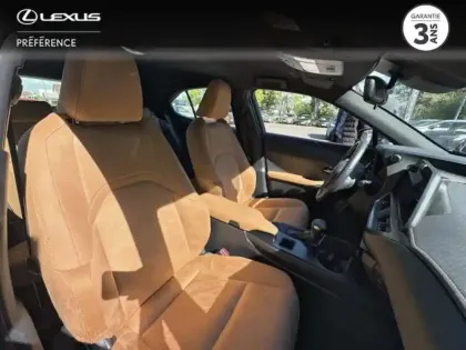 Photo 12 Lexus UX  250h 2WD