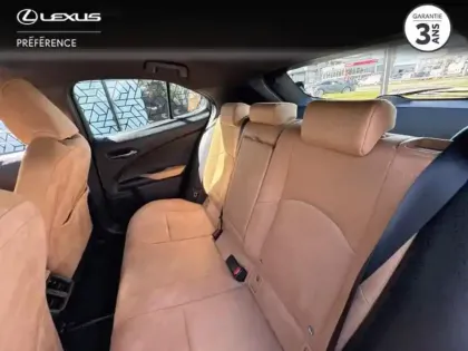 Photo 14 Lexus UX  250h 2WD