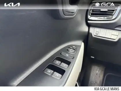 Photo 11 Kia Stonic  1.0 T-GDi 120ch MHEV Launch Edition DCT7