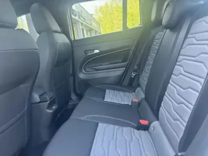 Photo 9 Jeep Avenger  1.2 Turbo T3 145ch MHEV Overland BVR6 4xe