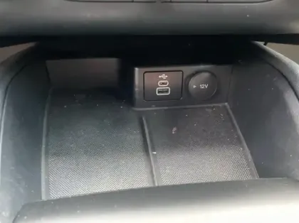 Photo 21 Ford Kuga 2.5 Duratec 180ch Hybrid FlexiFuel ST-Line X Powershift