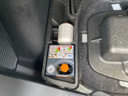 Photo 28 Ford Kuga 2.5 Duratec 180ch Hybrid FlexiFuel ST-Line X Powershift