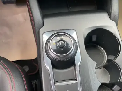 Photo 7 Ford Kuga 2.5 Duratec 180ch Hybrid FlexiFuel ST-Line X Powershift