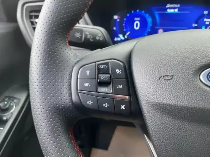 Photo 16 Ford Kuga 2.5 Duratec 180ch Hybrid FlexiFuel ST-Line X Powershift