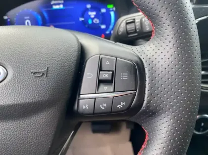 Photo 20 Ford Kuga 2.5 Duratec 180ch Hybrid FlexiFuel ST-Line X Powershift