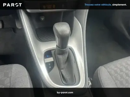 Photo 23 Toyota Yaris 116h Collection 5p MY22