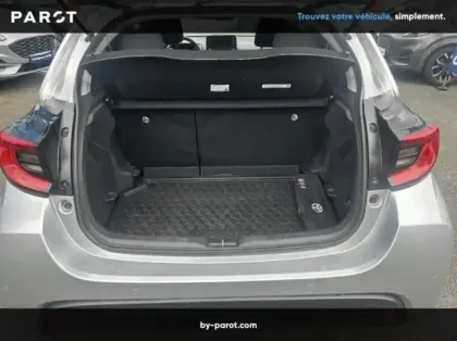 Photo 15 Toyota Yaris 116h Collection 5p MY22