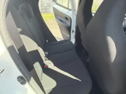 Photo 17 Toyota Aygo 1.0 VVT-i 72 Dynamic