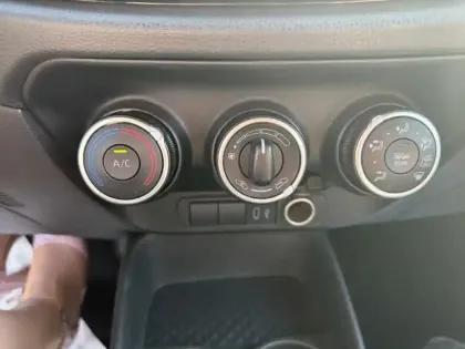 Photo 13 Toyota Aygo 1.0 VVT-i 72 Dynamic