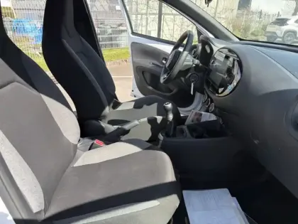 Photo 18 Toyota Aygo 1.0 VVT-i 72 Dynamic