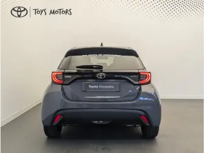 Photo 8 Toyota Yaris Hybride 116h Design Pack