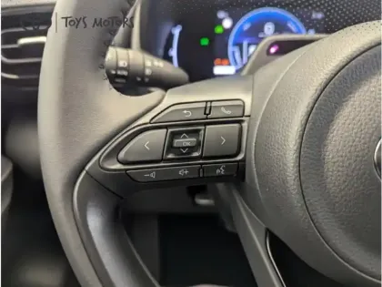 Photo 14 Toyota Yaris Hybride 116h Design Pack