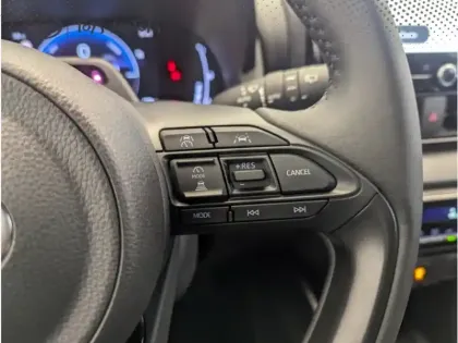 Photo 15 Toyota Yaris Hybride 116h Design Pack