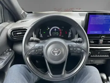 Photo 10 Toyota Yaris Hybride 1.5 HYBRID 116H DESIGN AUTO 2WD