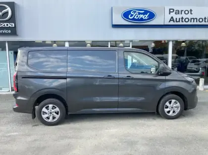 Photo 25 Ford Custom Fg 320 L1H1 Electrique 160 kW 218ch Batterie 64 kWh Limited