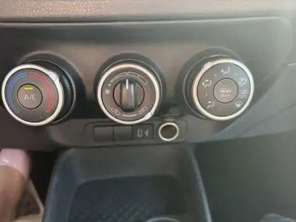 Photo 13 Toyota Aygo 1.0 VVT-i 72 Dynamic