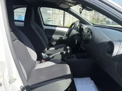 Photo 20 Toyota Aygo 1.0 VVT-i 72 Dynamic