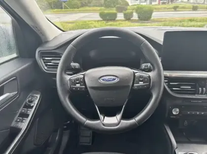 Photo 6 Ford Kuga 2.5 Duratec 180ch Hybrid FlexiFuel Titanium Business Powershift