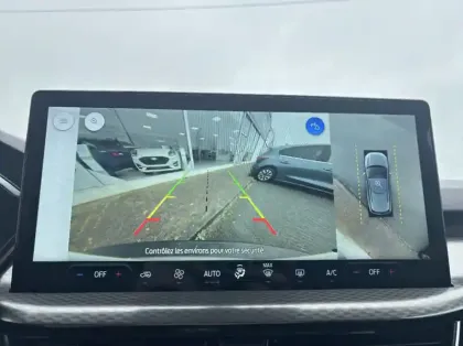 Photo 15 Ford Kuga 2.5 Duratec 180ch Hybrid FlexiFuel Titanium Business Powershift