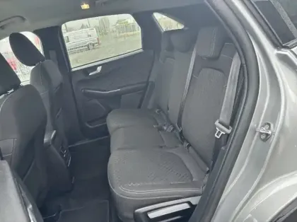 Photo 8 Ford Kuga 2.5 Duratec 180ch Hybrid FlexiFuel Titanium Business Powershift