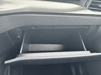 Photo 19 Ford Kuga 2.5 Duratec 180ch Hybrid FlexiFuel Titanium Business Powershift