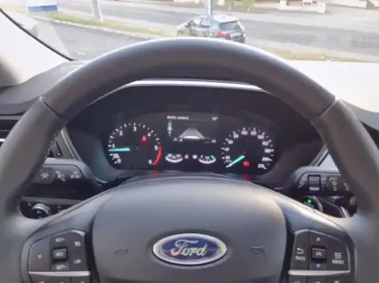 Photo 6 Ford Kuga 1.5 EcoBlue 120ch Titanium