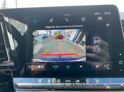 Photo 15 Renault Austral 1.2 TCe mild hybrid advanced 130ch Equilibre