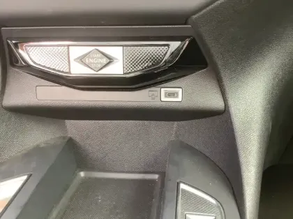 Photo 20 DS DS 3 Nouveau PureTech 100 BVM6 Performance Line