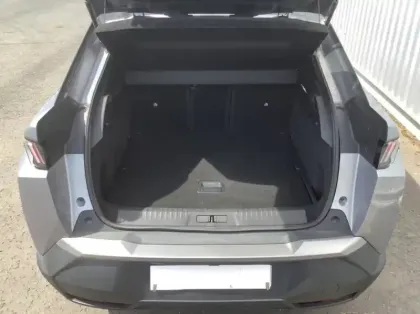 Photo 9 Peugeot 3008 Nouveau Hybrid 136 e-DCS6 Allure