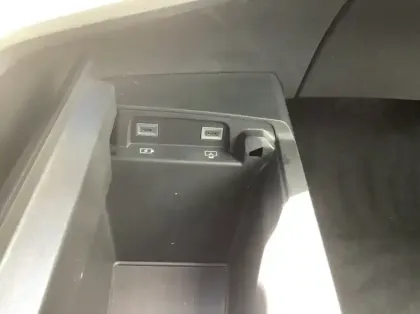 Photo 20 Peugeot 3008 Nouveau Hybrid 136 e-DCS6 Allure