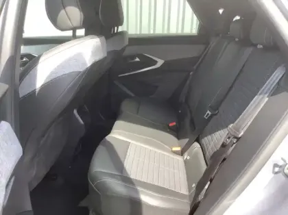 Photo 11 Peugeot 3008 Nouveau Hybrid 136 e-DCS6 Allure