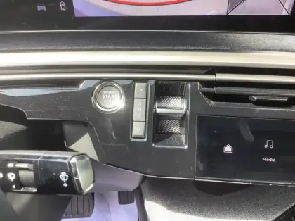 Photo 21 Peugeot 3008 Nouveau Hybrid 136 e-DCS6 Allure