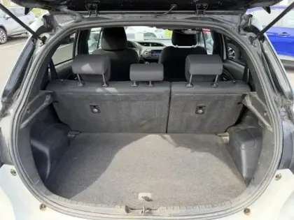 Photo 13 Toyota Yaris Hybride 1.5 VVT-I HYBRID Collection MC2 100