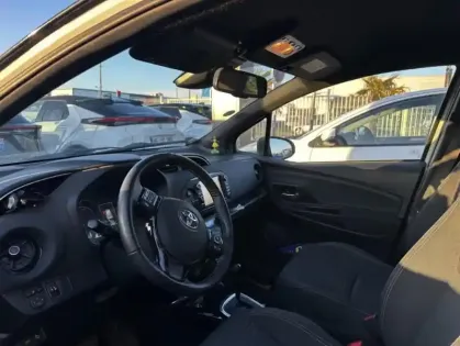 Photo 16 Toyota Yaris Hybride 1.5 VVT-I HYBRID Collection MC2 100