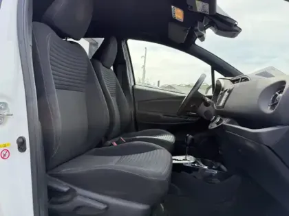 Photo 8 Toyota Yaris Hybride 1.5 VVT-I HYBRID Collection MC2 100